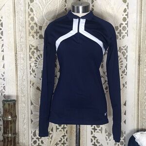 USA woman’s s/m navy blue long sleeve light sweater